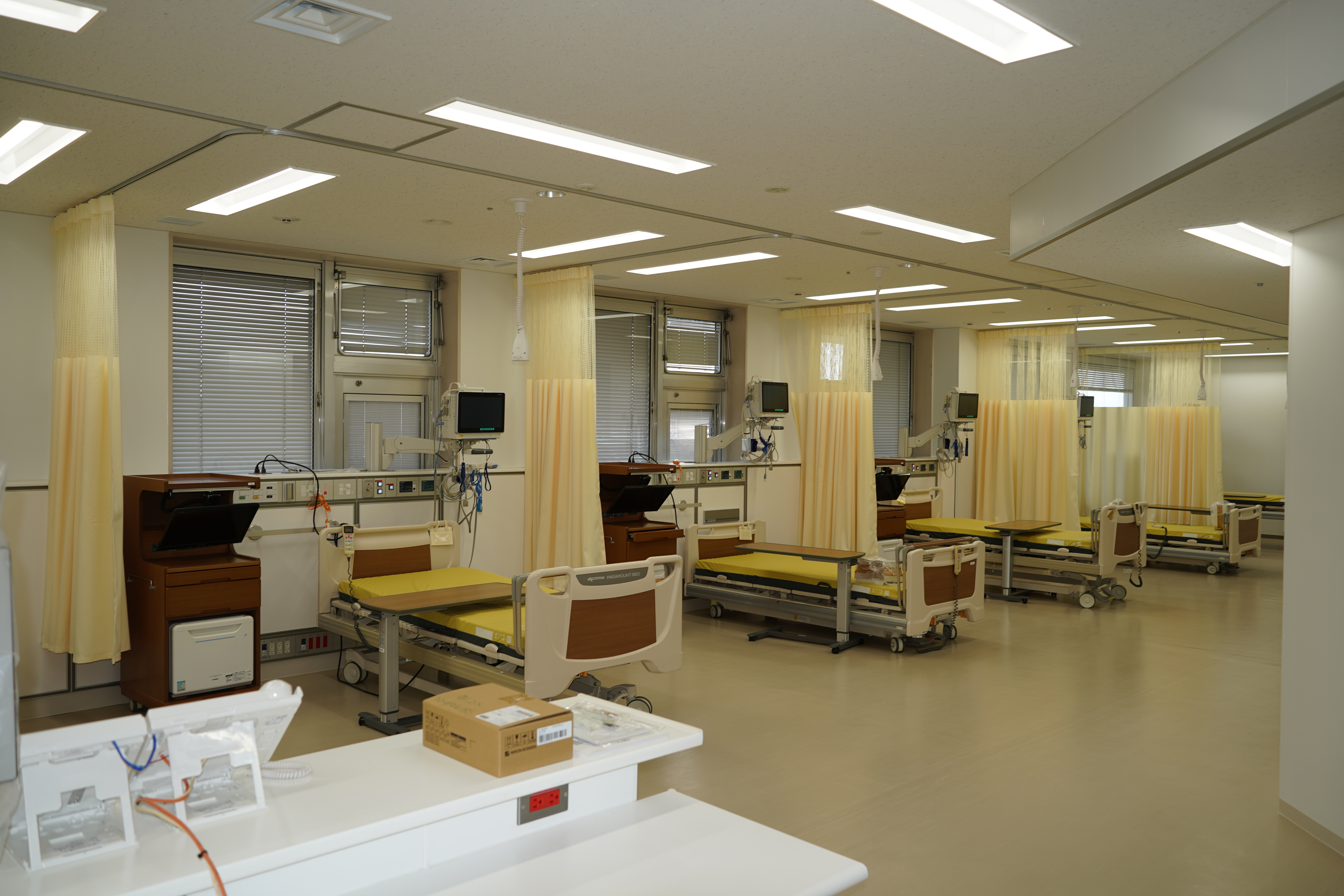 市立東大阪医療センター本館8階北病棟HCU室増床改修